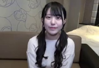 [本土精选!] 康先生 邀请91网友大战95年170cm郭琳美女~沙发上不过瘾~直接甩到桌上啪~
